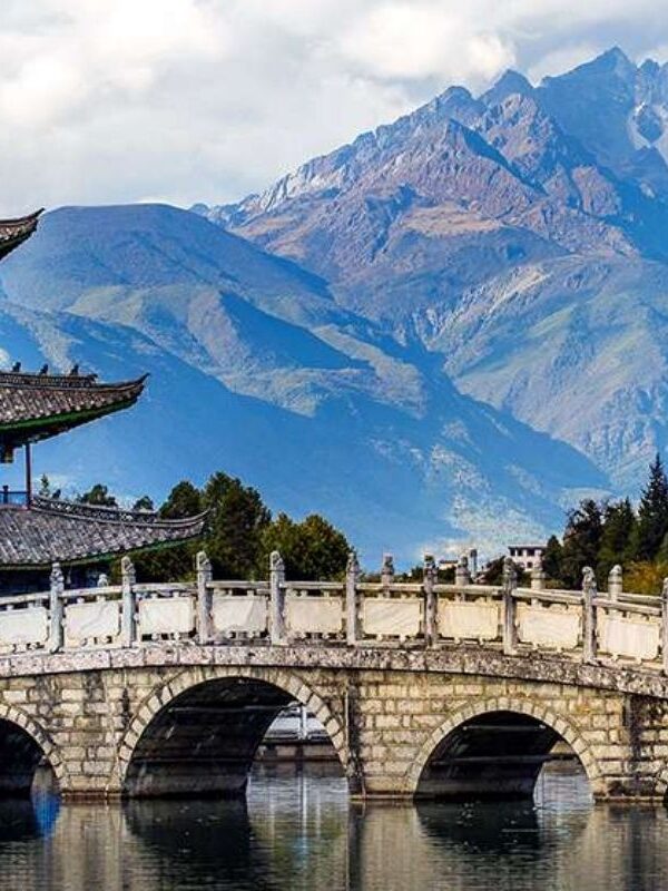 Tham quan cùng tour Lệ Giang khám phá thành phố di sản thế giới