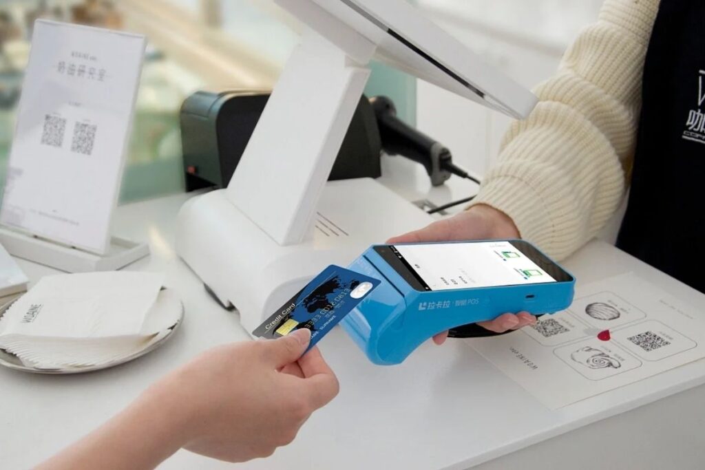 Hình thức thanh toán - Một trong những lưu ý khi đi du lịch Trung Quốc