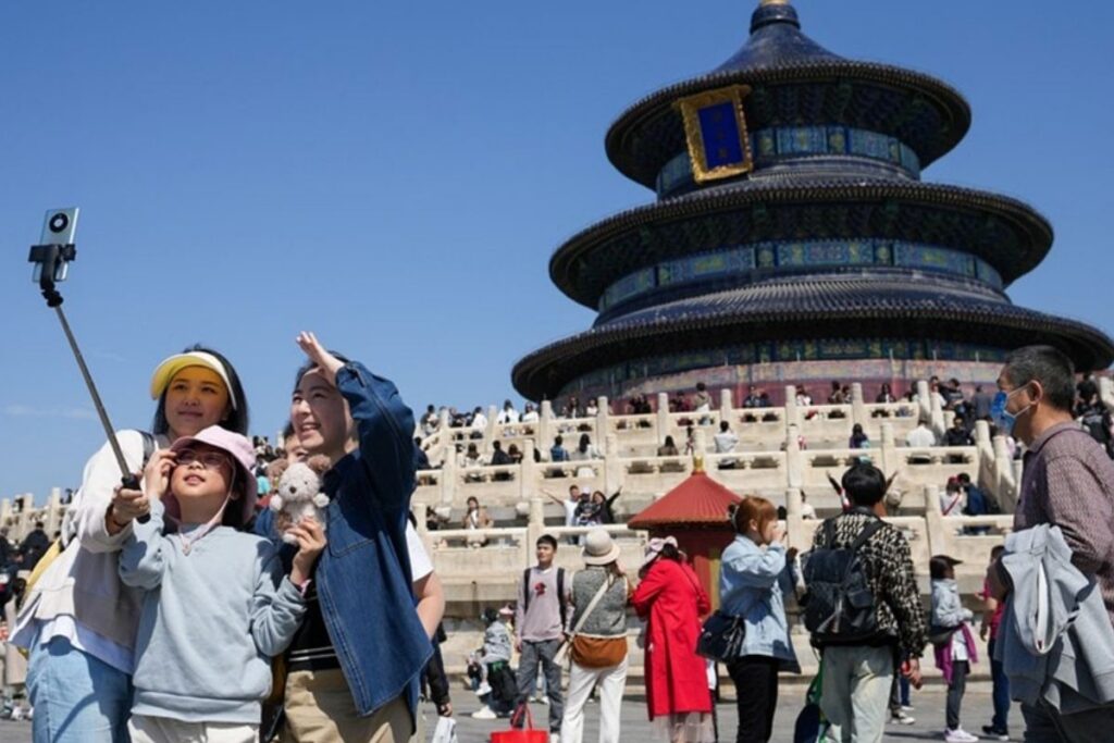 Văn hoá ứng xử cũng là một trong những điểm cần lưu ý khi đi du lịch Trung Quốc