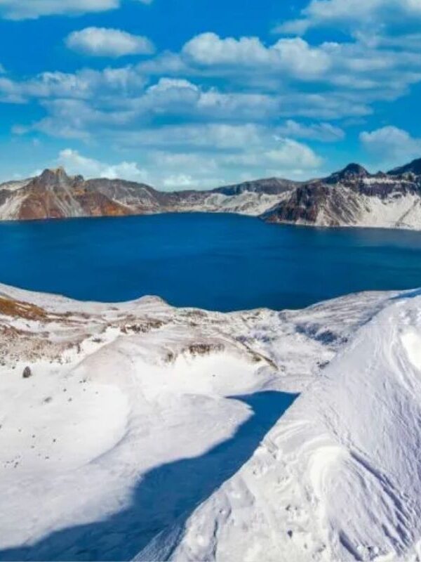 Long Đàm Sơn nổi tiếng với hiện tượng "rừng pha lê"