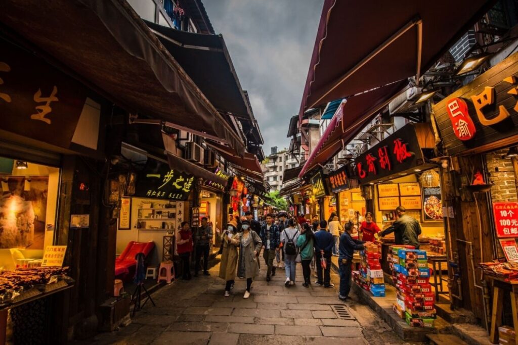 Phố ẩm thực Ciqikou – “thị trấn đồ sứ” cổ kính
